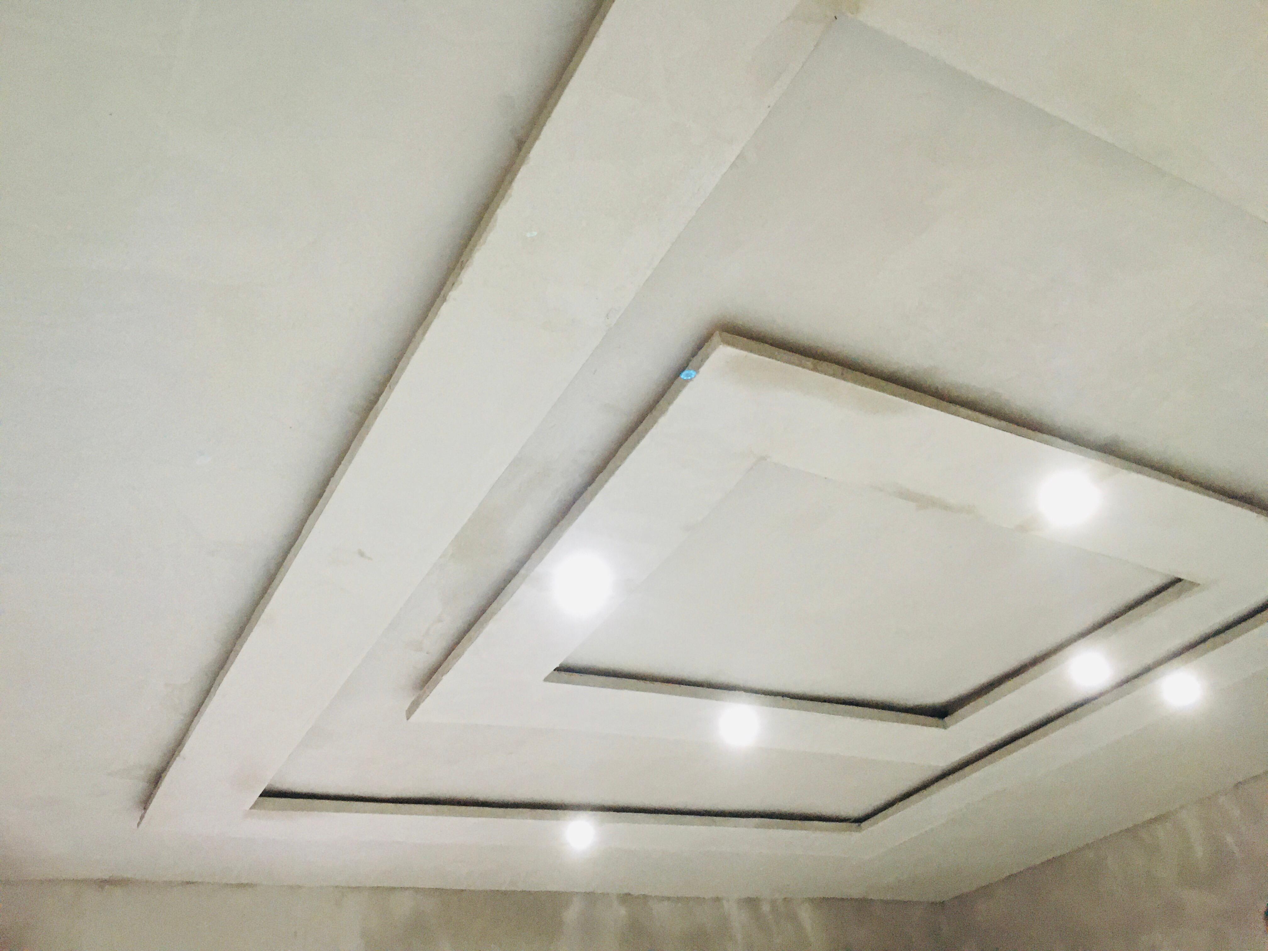 Plastered tray ceiling